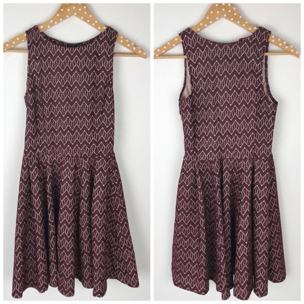Elegant Patterned Sleeveless Dress